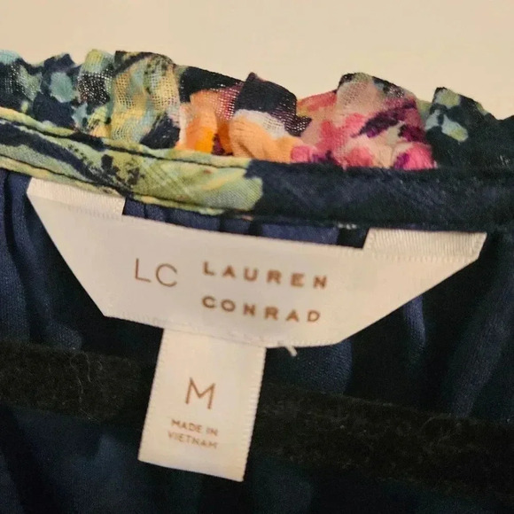 Lauren Conrad Floral Blouse - Picture 4 of 4